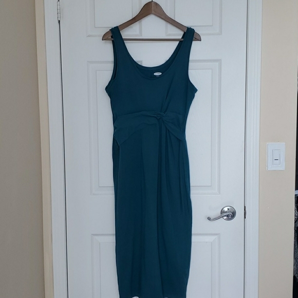 Old Navy Dresses & Skirts - Maternity Midi Side Front Knotted Dress